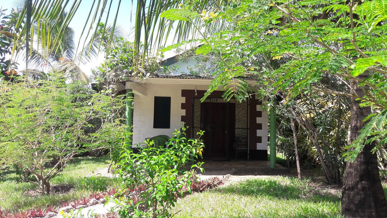 African Dream Cottages - Diani Beach Eksteriør billede